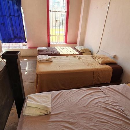 Taiyari Hostal Monterrey Ngoại thất bức ảnh