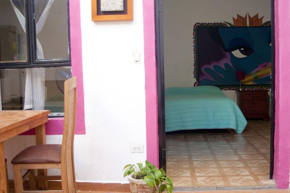 Taiyari Hostal Monterrey Ngoại thất bức ảnh