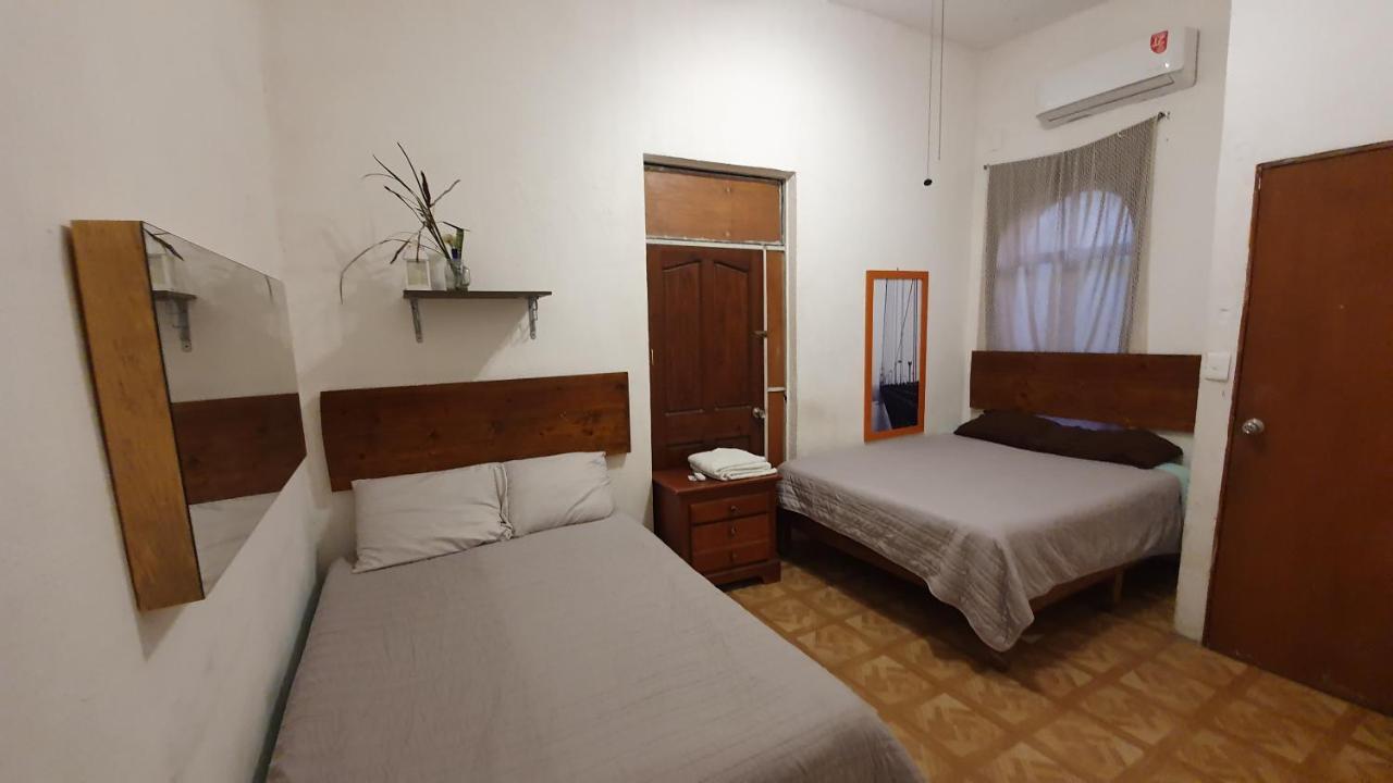 Taiyari Hostal Monterrey Ngoại thất bức ảnh